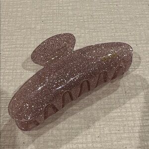 Kitsch Pink Glitter Claw Clip